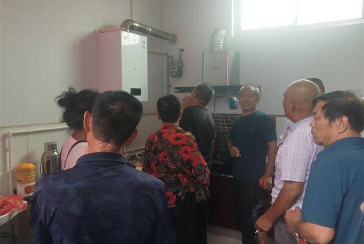 堯都區(qū)考察團(tuán)參觀