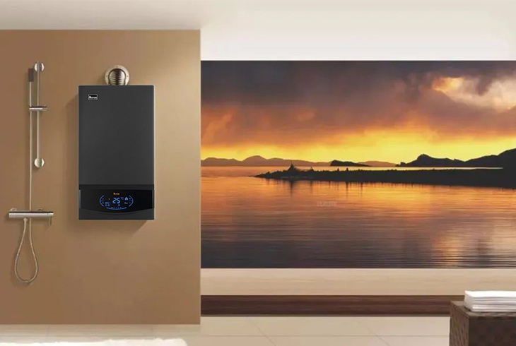 作為集水、電、氣于一體的精密設(shè)備，壁掛爐高效運(yùn)行既離不開內(nèi)部零部件的正常運(yùn)轉(zhuǎn)，同時(shí)也離不開良好的運(yùn)行條件：如燃?xì)鈿鈮?、水壓穩(wěn)定，空氣流通正常等等，若其中任一要素出現(xiàn)問題，都會(huì)影響用戶正常使用。