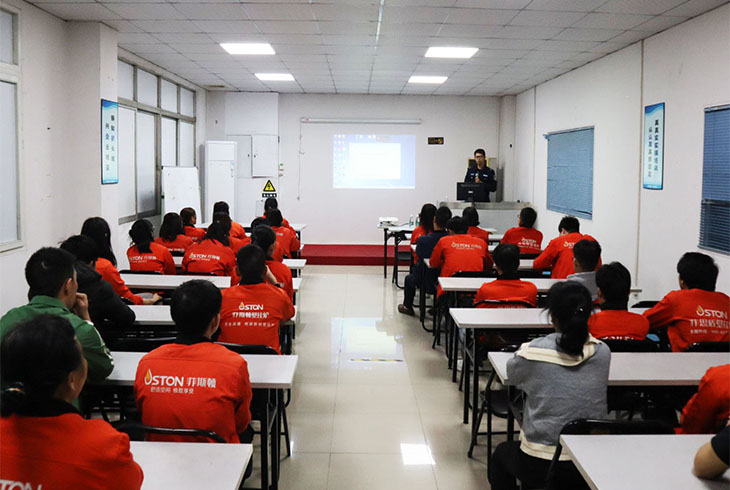 企業(yè)安全駕車，共建平安之路——菲思盾交通安全駕車教育課圓滿結(jié)業(yè)