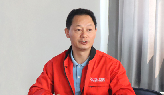 菲思盾壁掛爐黃董事長(zhǎng)