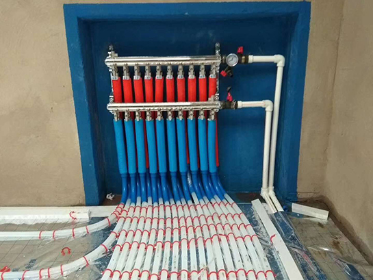 壁掛爐采暖系統(tǒng)地暖管道